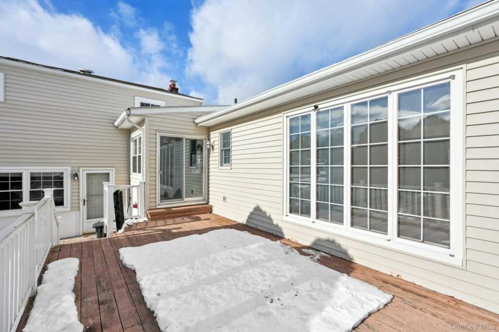 12 Stratford Place, New City, NY 10956 - Photo 39 of 47