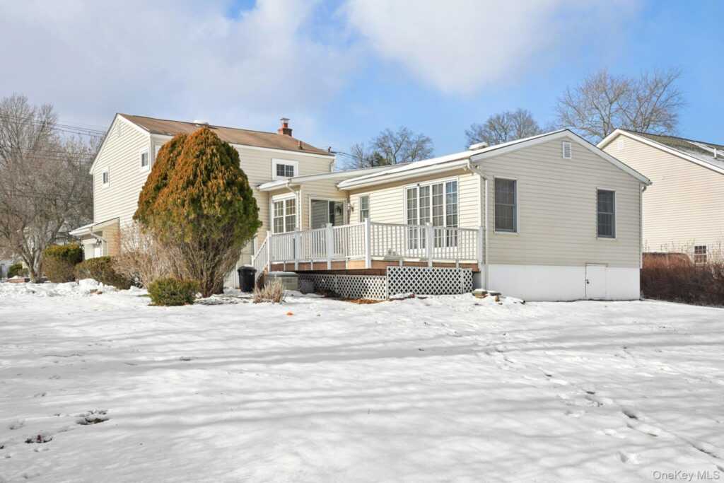 12 Stratford Place, New City, NY 10956 - Photo 41 of 47