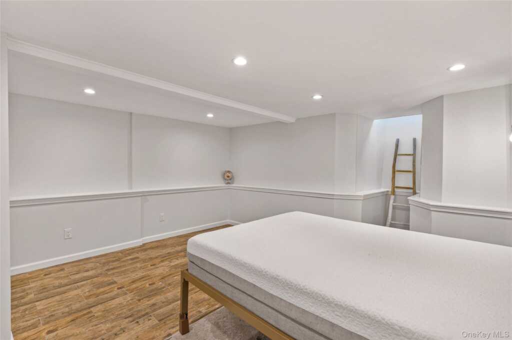 150 Kings Highway, New Rochelle, NY 10801 - Photo 13 of 19