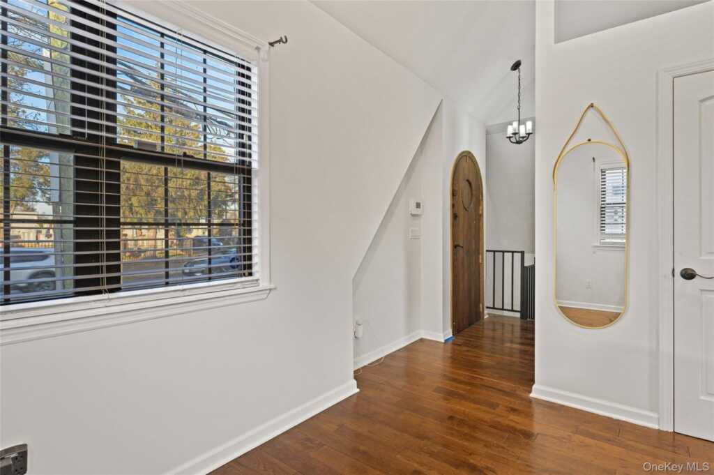 150 Kings Highway, New Rochelle, NY 10801 - Photo 3 of 19