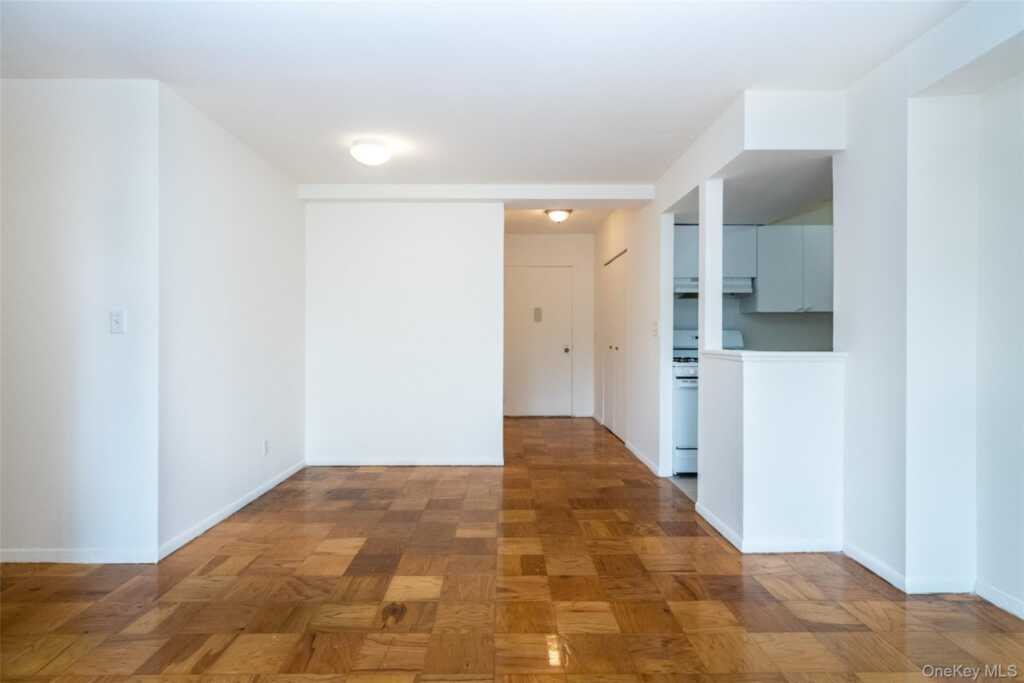 125 Lake Street, Unit #12-N North, White Plains, NY 10604 - Photo 18 of 28