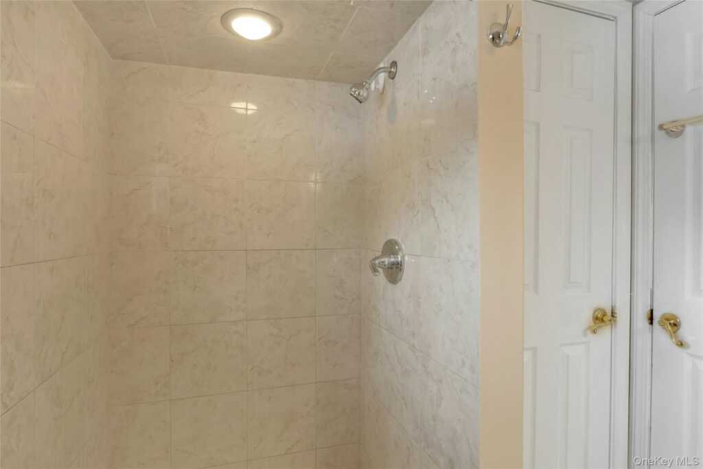 8 Windmill Lane, New City, NY 10956 - Photo 24 of 33