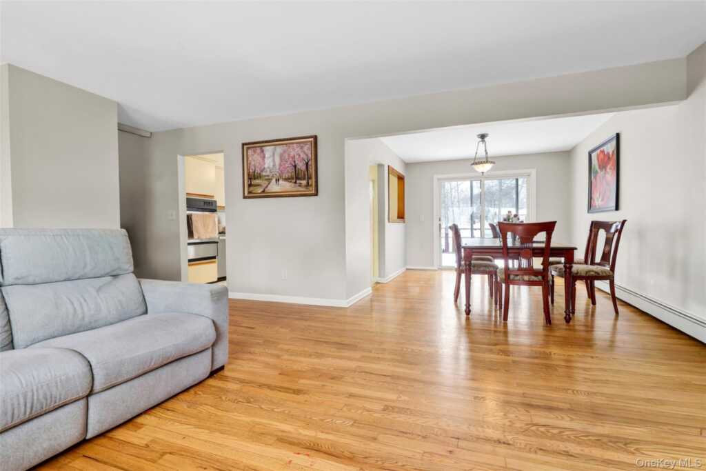 27 Rinne Road, Nanuet, NY 10954 - Photo 6 of 26