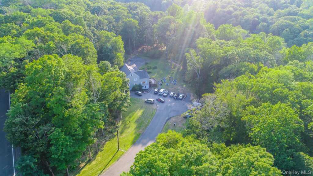 996 Haverstraw Road, Suffern, NY 10901 - Photo 44 of 50