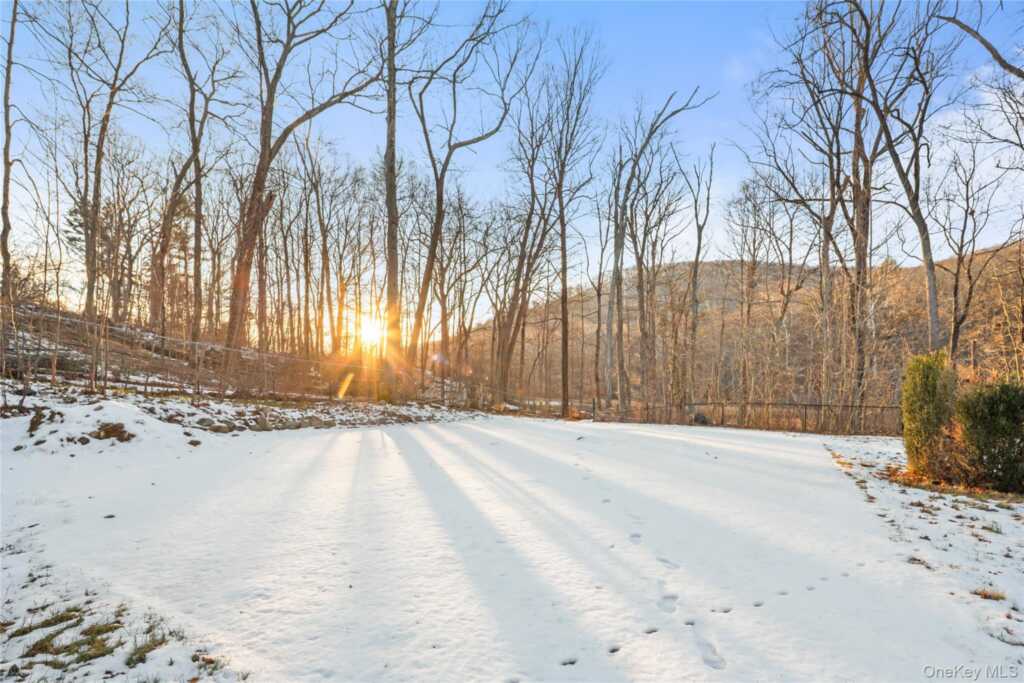 996 Haverstraw Road, Suffern, NY 10901 - Photo 49 of 50