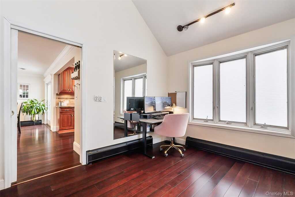 2 Henry Court, Nanuet, NY 10954 - Photo 16 of 48