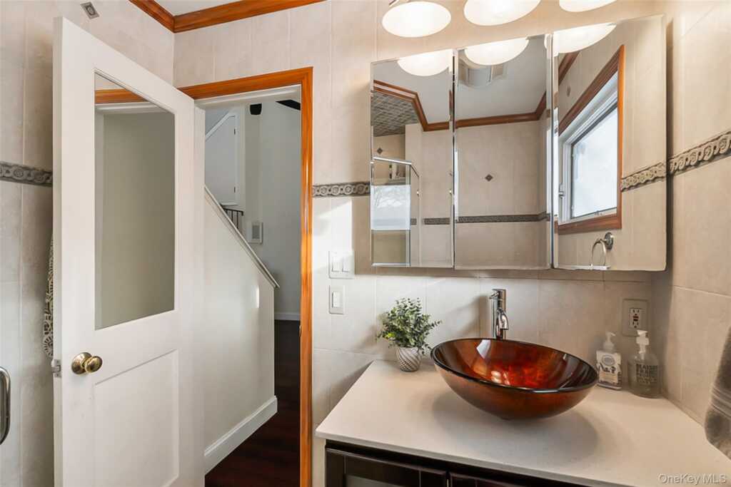 2 Henry Court, Nanuet, NY 10954 - Photo 19 of 48