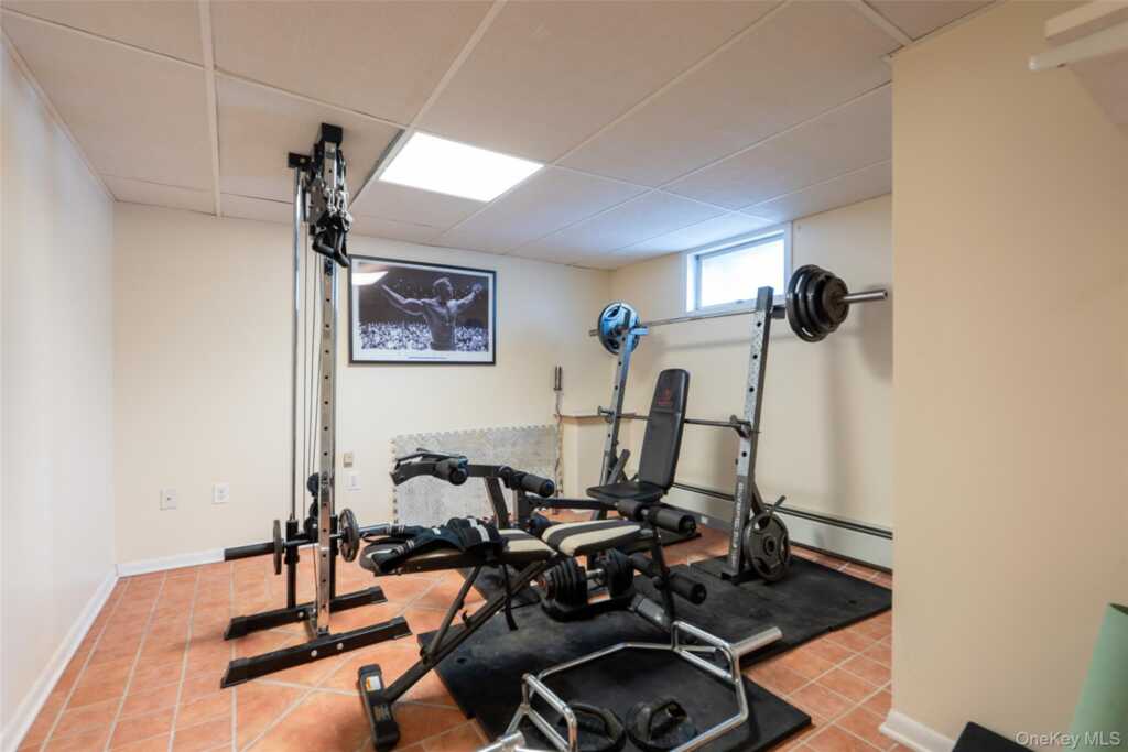 2 Henry Court, Nanuet, NY 10954 - Photo 33 of 48