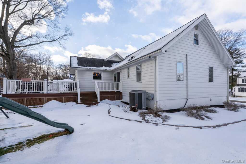 2 Henry Court, Nanuet, NY 10954 - Photo 38 of 48