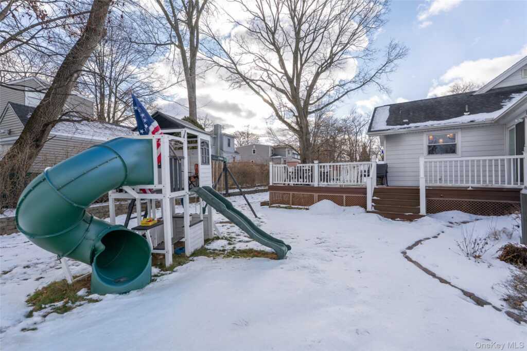 2 Henry Court, Nanuet, NY 10954 - Photo 39 of 48