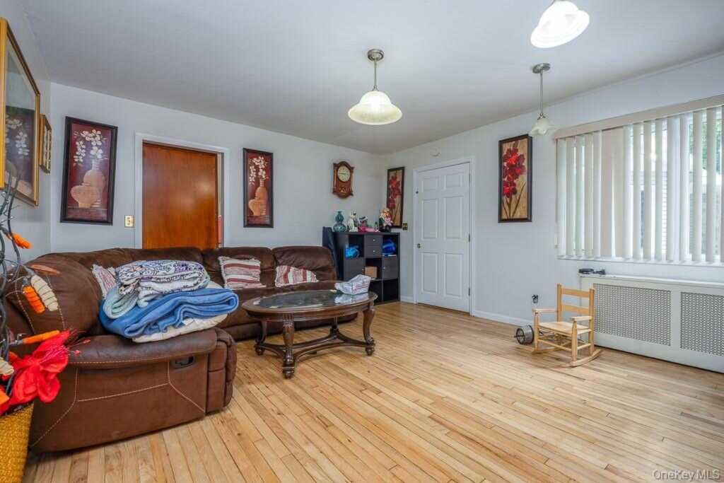 23 Sky Meadow Road, Suffern, NY 10901 - Photo 12 of 36