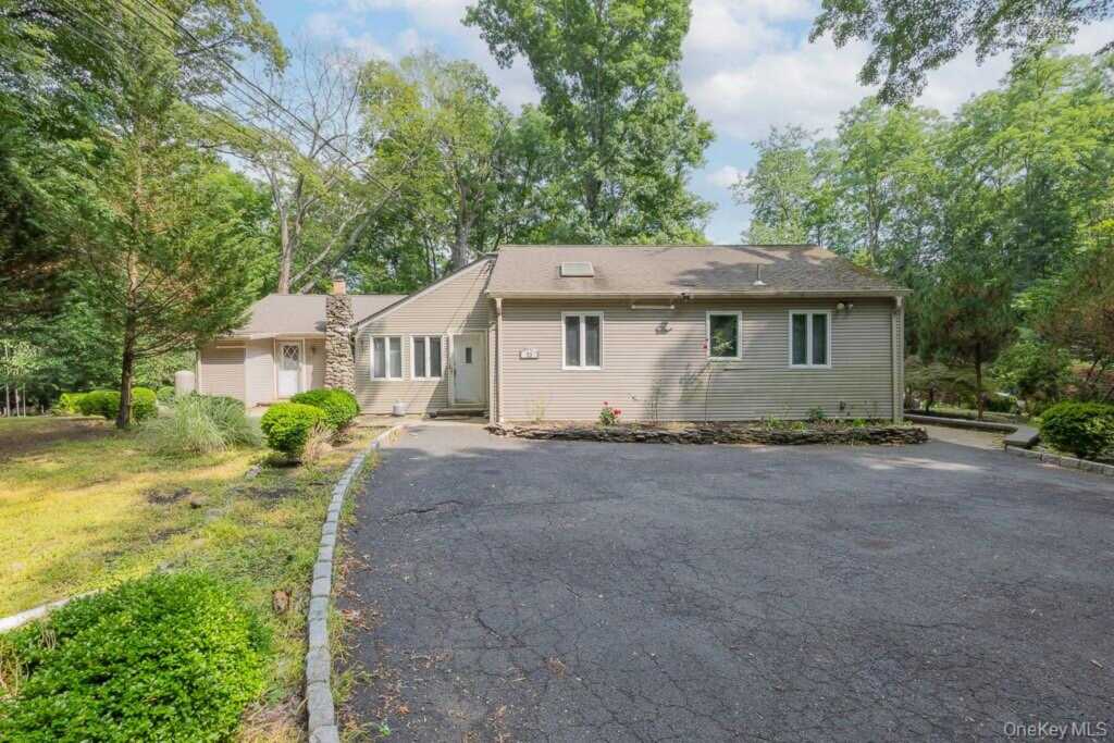 23 Sky Meadow Road, Suffern, NY 10901 - Photo 27 of 36