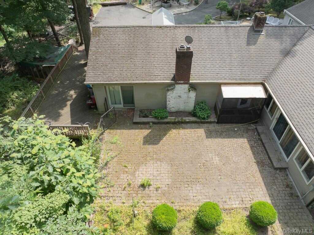 23 Sky Meadow Road, Suffern, NY 10901 - Photo 28 of 36