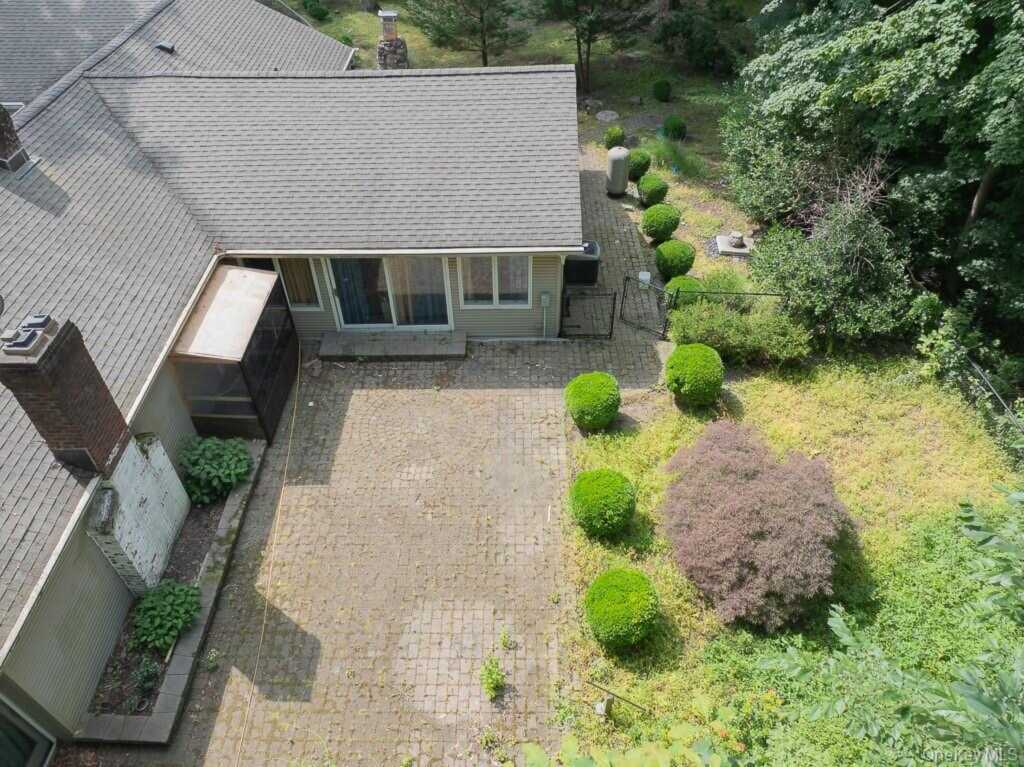 23 Sky Meadow Road, Suffern, NY 10901 - Photo 30 of 36