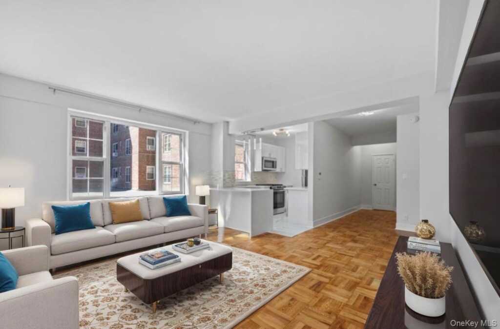 230 Pelham Road, Unit #1O, New Rochelle, NY 10805