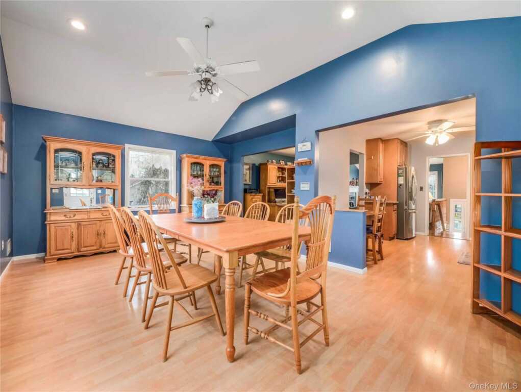 132 Shetland Drive, New City, NY 10956 - Photo 17 of 32