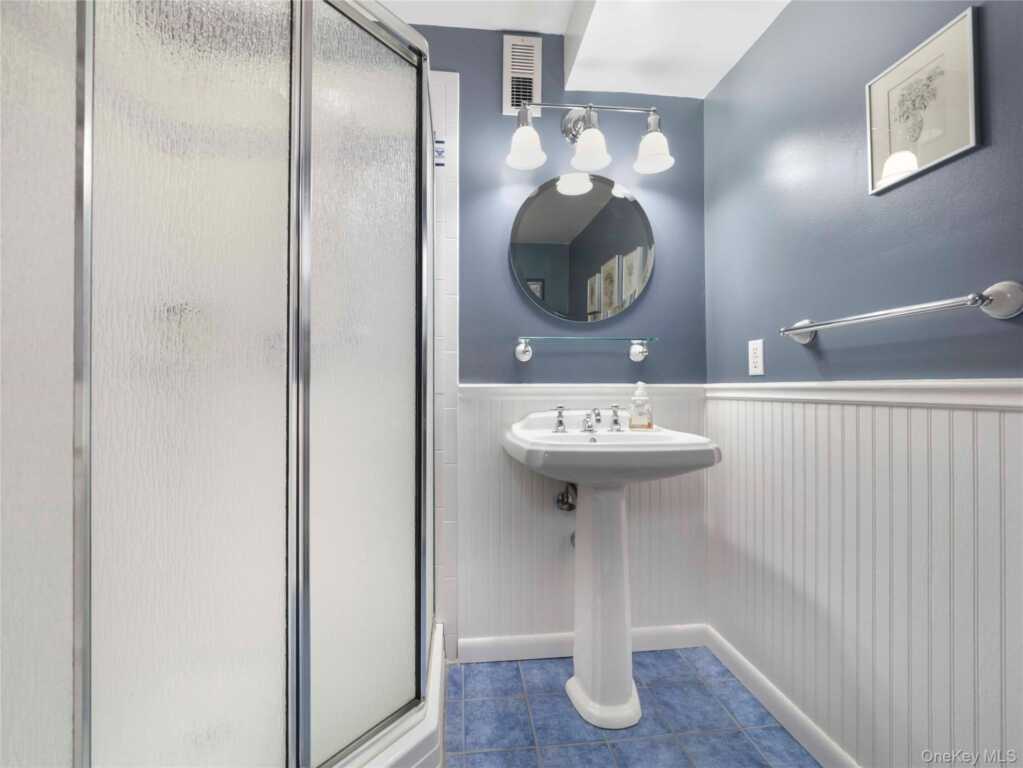 132 Shetland Drive, New City, NY 10956 - Photo 8 of 32