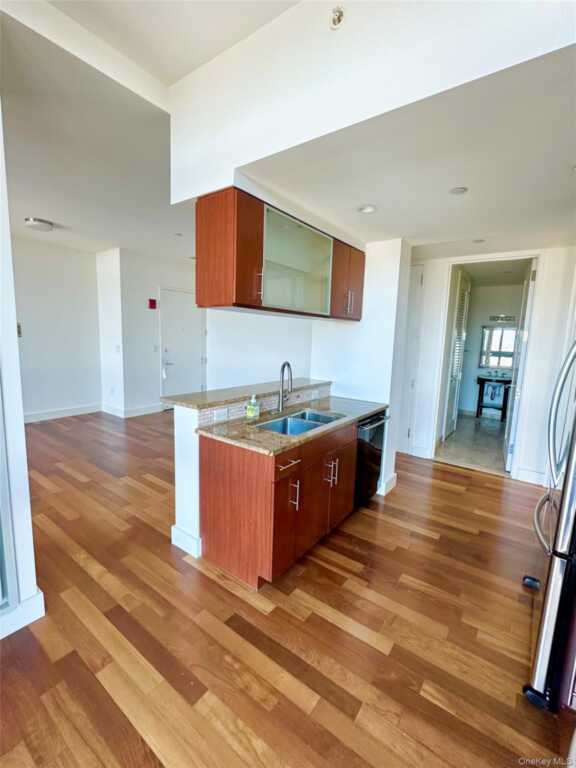 175 Huguenot Street, New Rochelle, NY 10801 - Photo 4 of 13