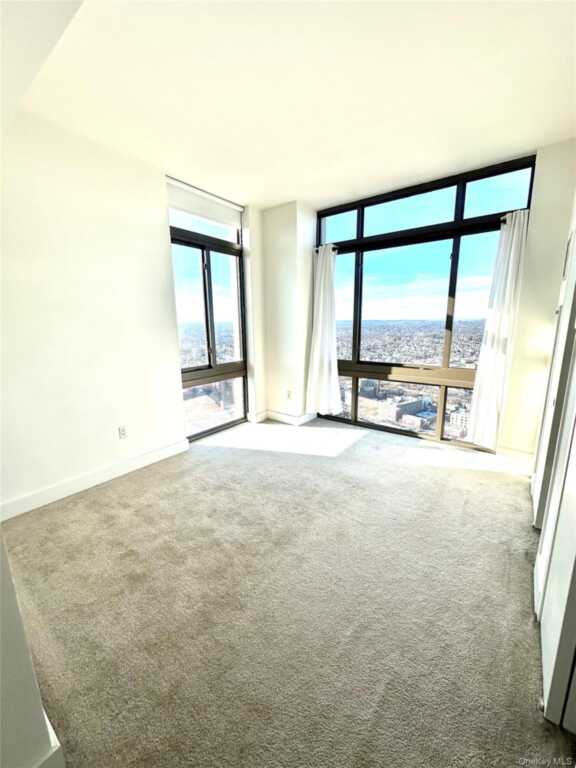 175 Huguenot Street, New Rochelle, NY 10801 - Photo 9 of 13