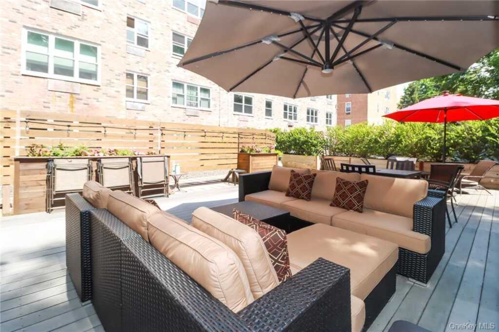 2 Old Mamaroneck Road, Unit #5I, White Plains, NY 10605 - Photo 10 of 14