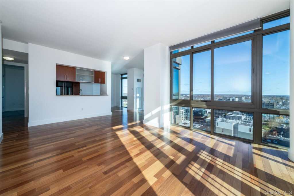 175 Huguenot Street, Unit #1402, New Rochelle, NY 10801 - Photo 11 of 24