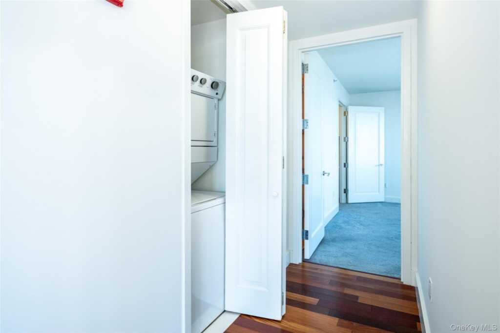 175 Huguenot Street, Unit #1402, New Rochelle, NY 10801 - Photo 6 of 24