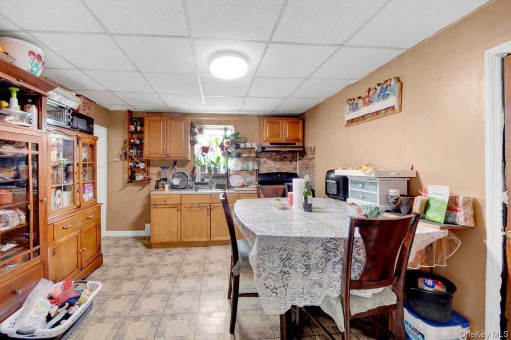 14 Bartels Place, New Rochelle, NY 10801 - Photo 15 of 21