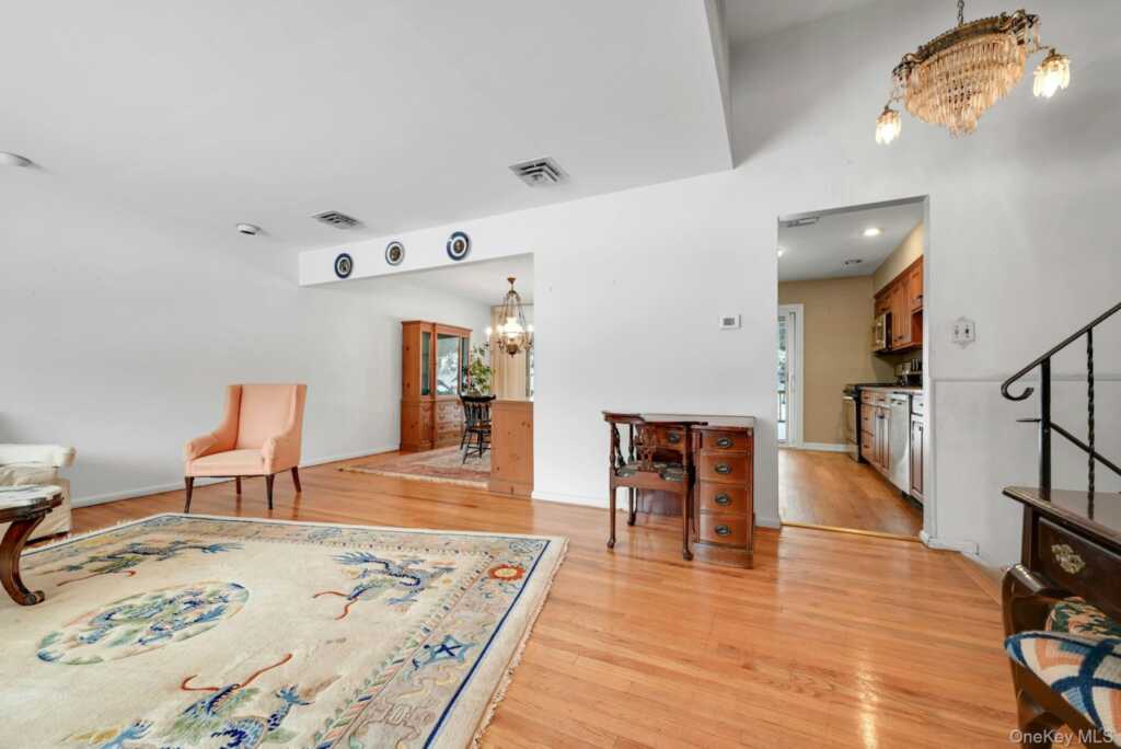 12 Mark Lane, New City, NY 10956 - Photo 8 of 27