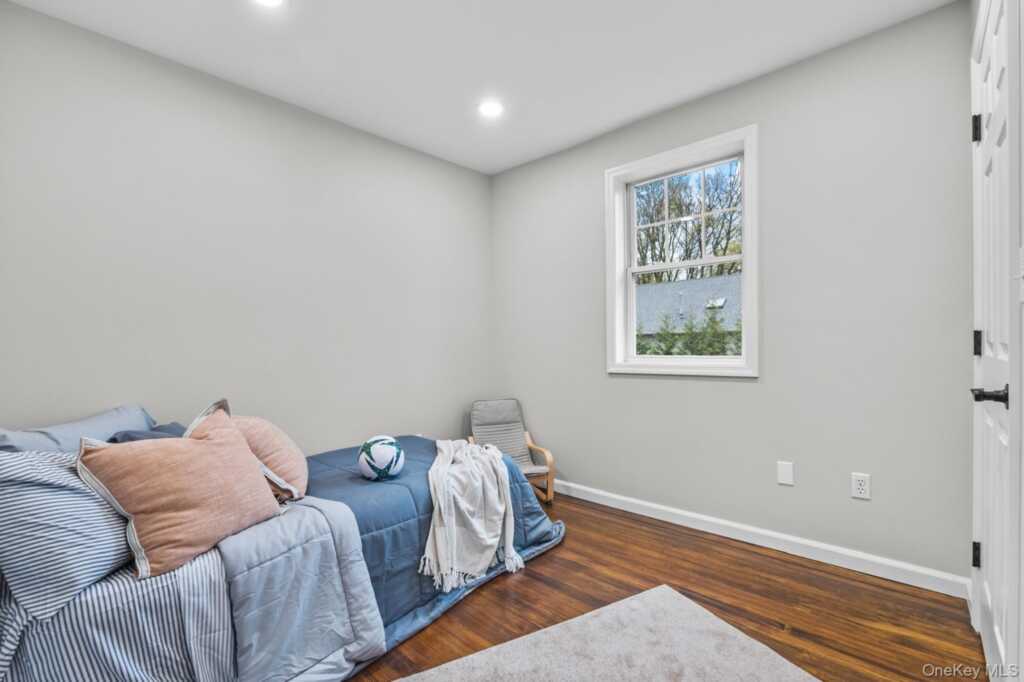 78 Maltbie Avenue, Suffern, NY 10901 - Photo 31 of 45