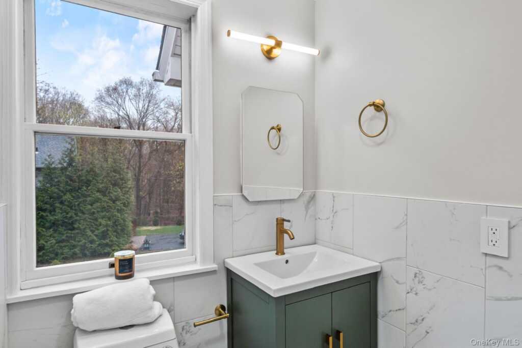 78 Maltbie Avenue, Suffern, NY 10901 - Photo 33 of 45