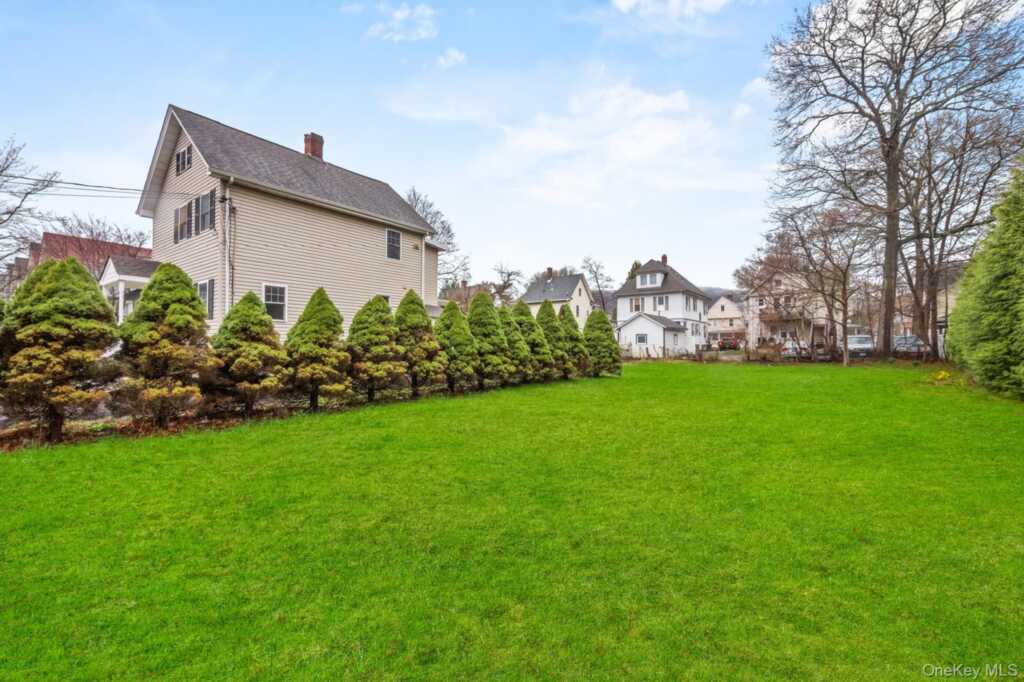 78 Maltbie Avenue, Suffern, NY 10901 - Photo 42 of 45