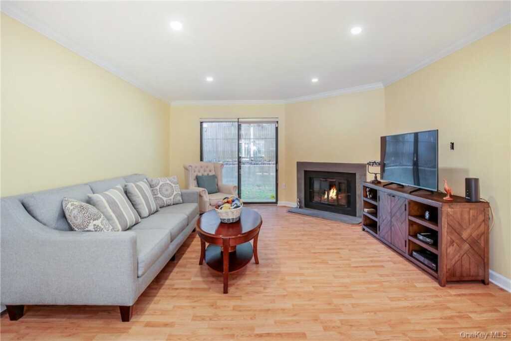 50 Dekalb Avenue, Unit #N-3, White Plains, NY 10605 - Photo 5 of 26