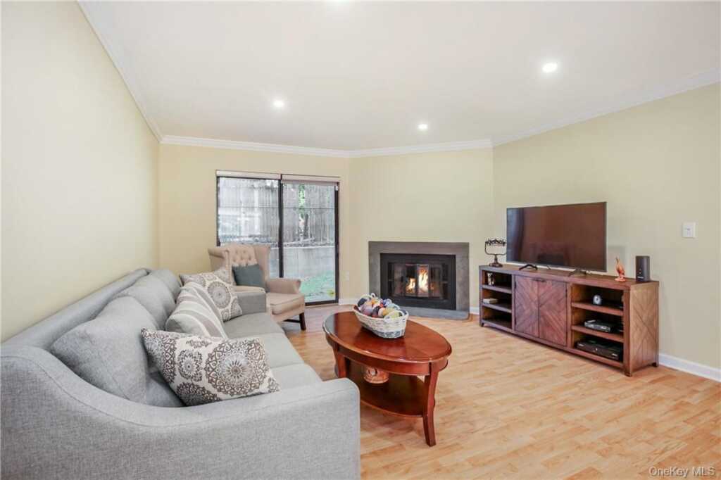 50 Dekalb Avenue, Unit #N-3, White Plains, NY 10605 - Photo 6 of 26