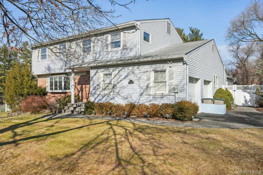 23 Oriole Road, New City, NY 10956