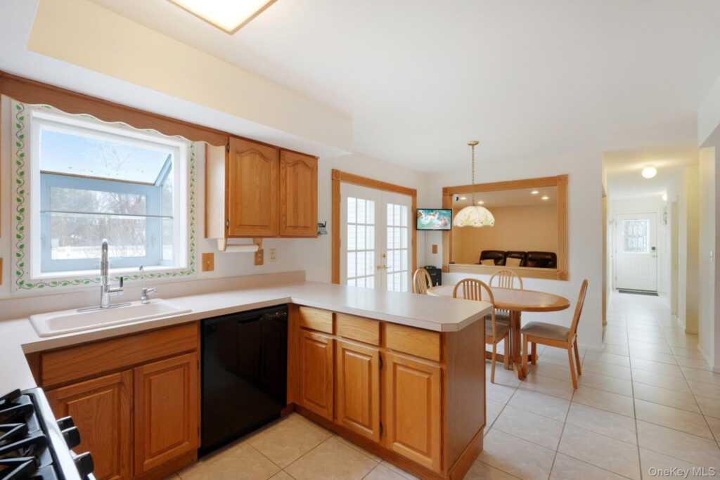 23 Oriole Road, New City, NY 10956 - Photo 14 of 43