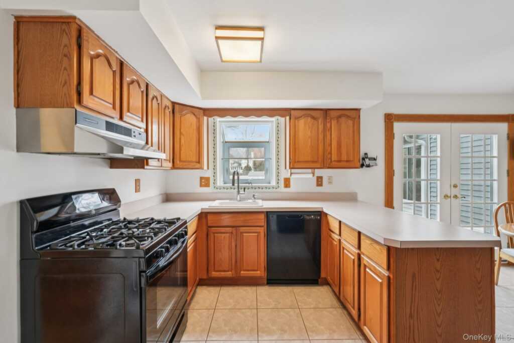 23 Oriole Road, New City, NY 10956 - Photo 15 of 43