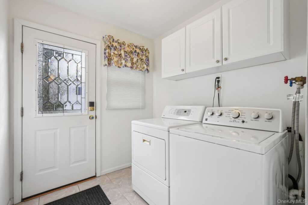 23 Oriole Road, New City, NY 10956 - Photo 16 of 43