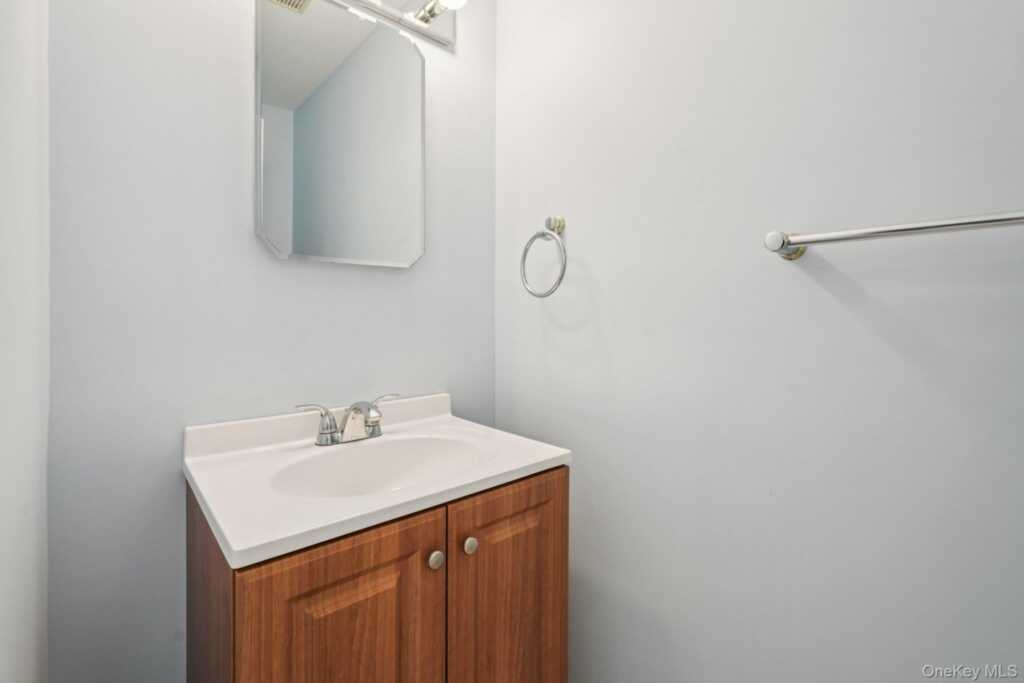 23 Oriole Road, New City, NY 10956 - Photo 17 of 43