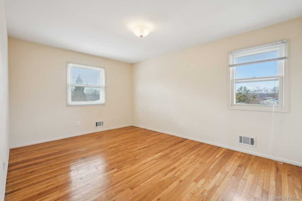 23 Oriole Road, New City, NY 10956 - Photo 23 of 43