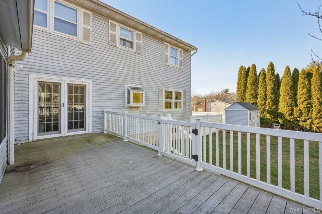 23 Oriole Road, New City, NY 10956 - Photo 39 of 43