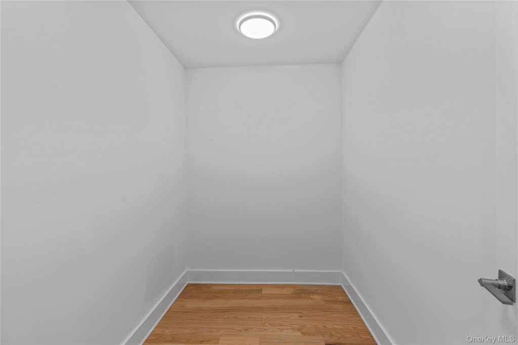 561 King Street, Rye, NY 10573 - Photo 18 of 32