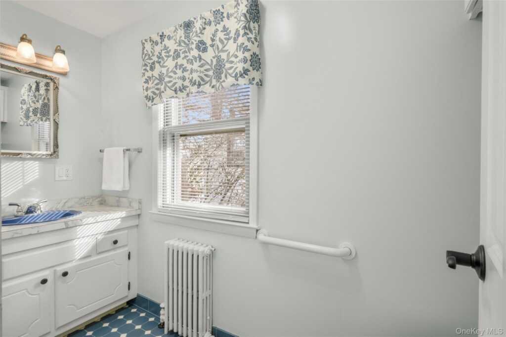 323 Wagner Avenue, Rye, NY 10543 - Photo 11 of 29