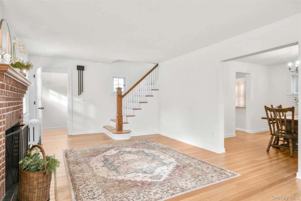 323 Wagner Avenue, Rye, NY 10543 - Photo 5 of 29