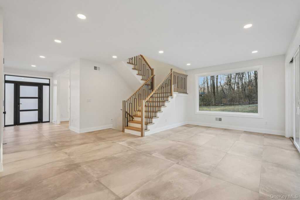 400 Phillips Hill Road, New City, NY 10956 - Photo 13 of 50