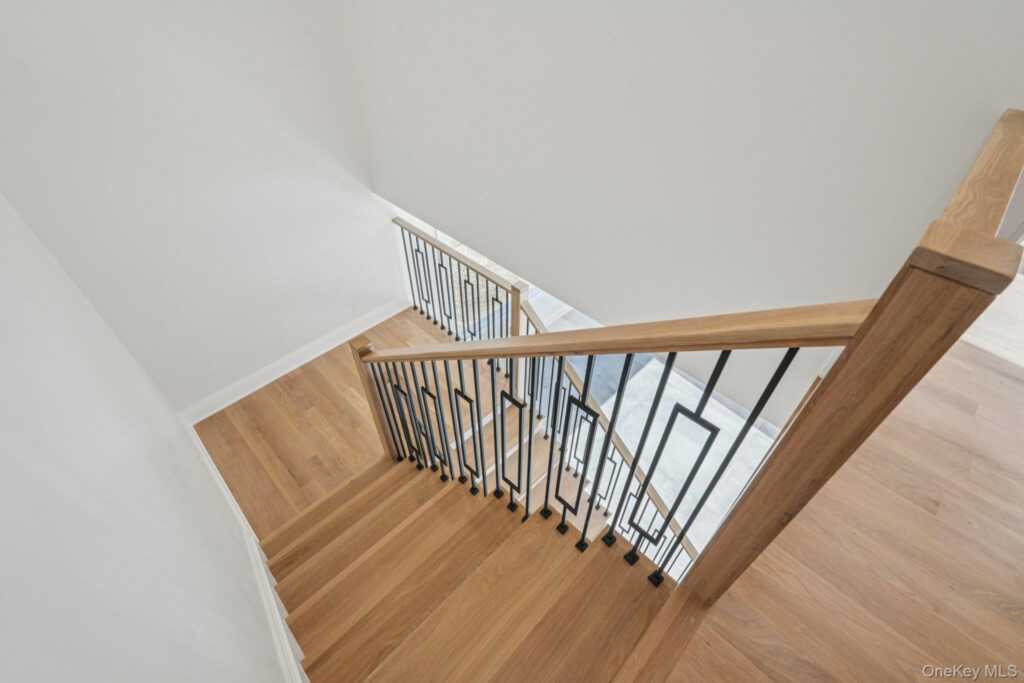 400 Phillips Hill Road, New City, NY 10956 - Photo 14 of 50