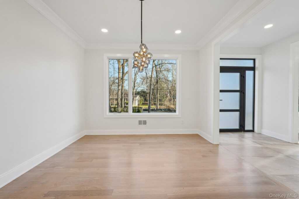 400 Phillips Hill Road, New City, NY 10956 - Photo 4 of 50