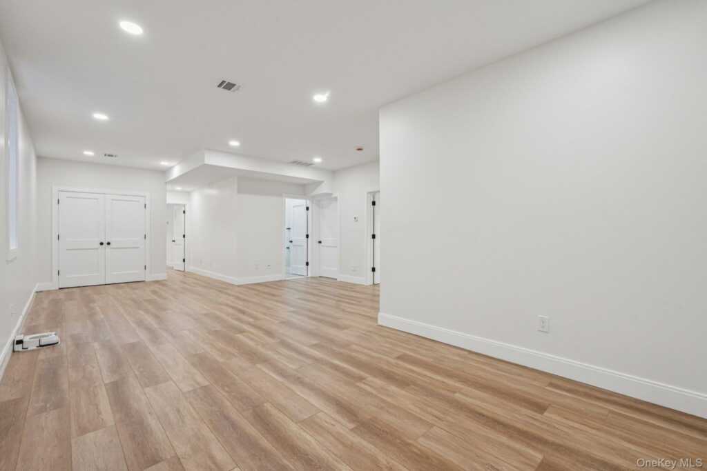 400 Phillips Hill Road, New City, NY 10956 - Photo 42 of 50