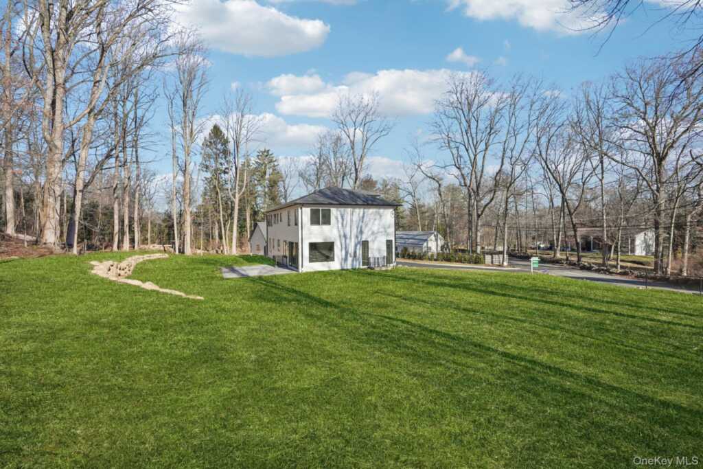 400 Phillips Hill Road, New City, NY 10956 - Photo 49 of 50