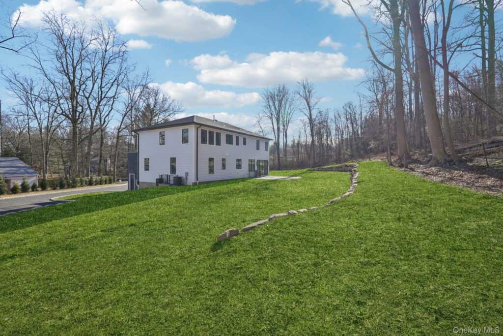 400 Phillips Hill Road, New City, NY 10956 - Photo 50 of 50