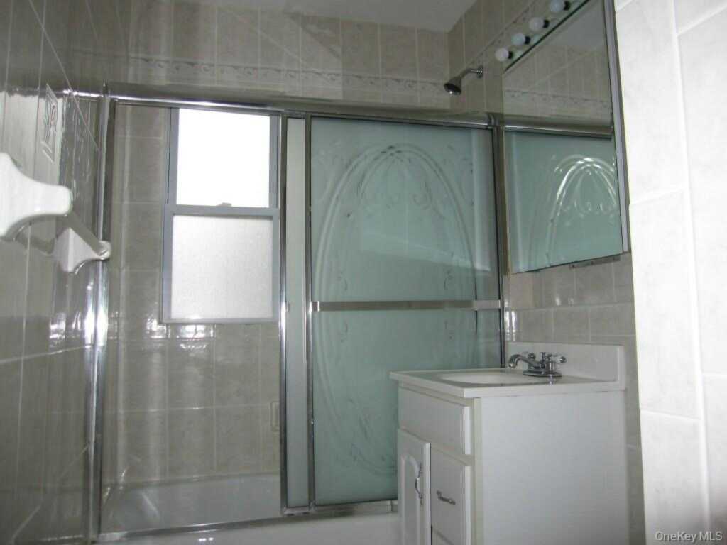 62 Soundview Street, New Rochelle, NY 10805 - Photo 12 of 16